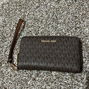Micheal Kors wallet